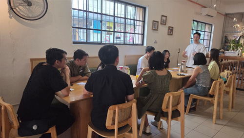 article-penang-gathering-table-talk