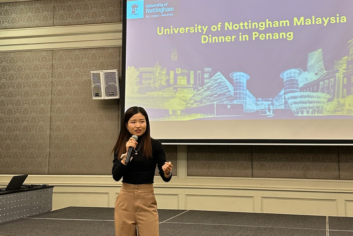 article-alumni-dinner-pg3