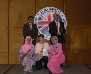 Photo2-DrZainal(AdvisorofBMCC)ProfSayedZainabProfChristineNorsham