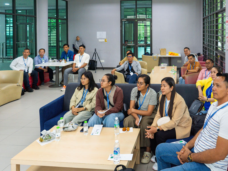 cambodia participant in classroom